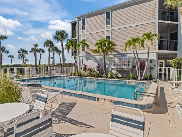 Sanibel Island Luxury Vacation Rental - Gulf-Front Condo