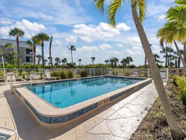 Sanibel Island Luxury Vacation Rental - Gulf-Front Condo
