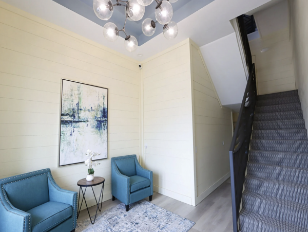 Luxury Florida Rental Sleeps 14 with Five Bedrooms Across From Beach