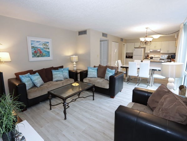 Lovely Vacation Condo in Sanibel with Partial Gulf Views