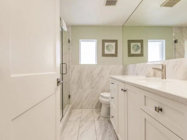 Luxury 3 Bedroom Siesta Key Rental Home Short Walk to Beach