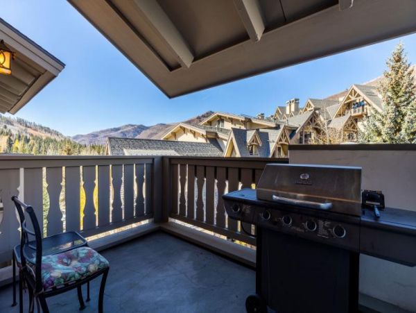 Three Bedroom Plus Loft Ski Vacation Rental