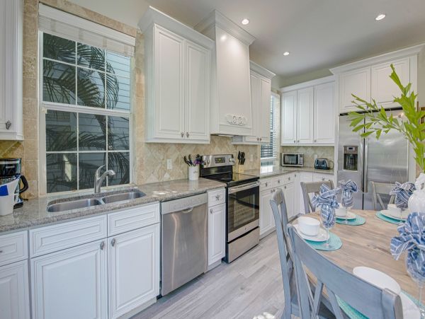 Anna Maria 6 Bedroom Luxury Vacation Rental Home - Sleeps 12