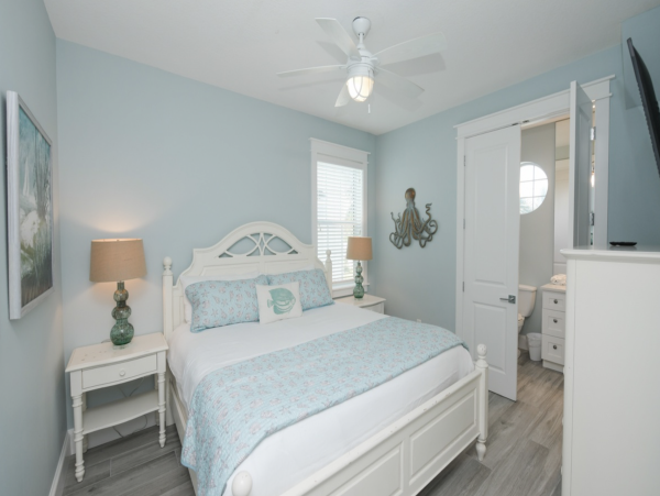 Anna Maria 6 Bedroom Luxury Vacation Rental Home - Sleeps 12