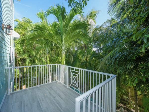 Anna Maria 6 Bedroom Luxury Vacation Rental Home - Sleeps 12