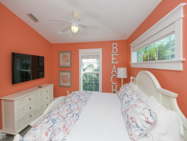 Anna Maria 6 Bedroom Luxury Vacation Rental Home - Sleeps 12