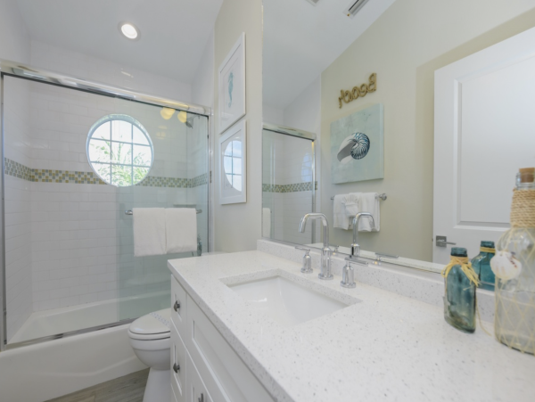 Anna Maria 6 Bedroom Luxury Vacation Rental Home - Sleeps 12