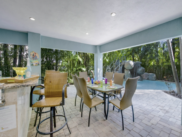 Anna Maria 6 Bedroom Luxury Vacation Rental Home - Sleeps 12