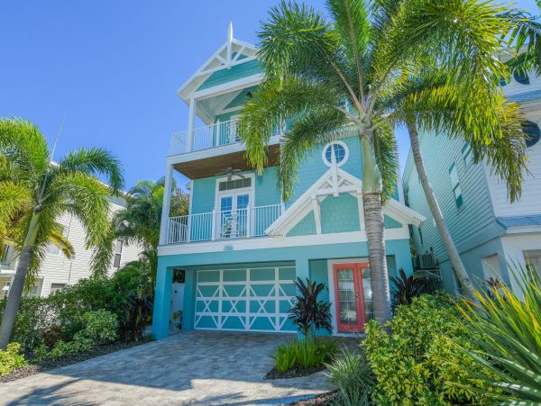 Anna Maria 6 Bedroom Luxury Vacation Rental Home - Sleeps 12