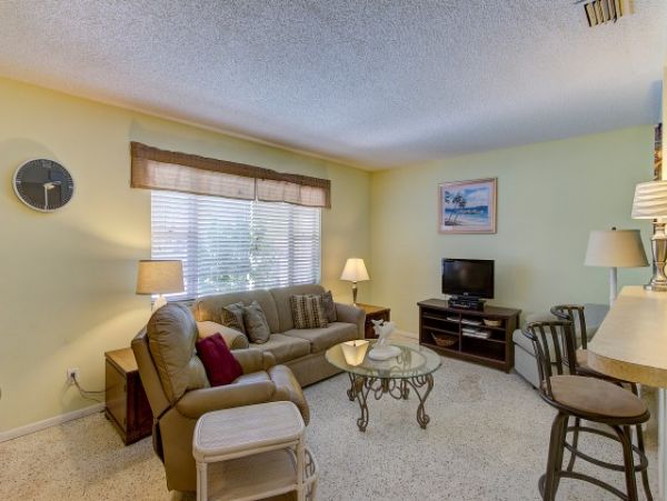 Siesta Key Vacation Condo Two Bedroom Walk to Beach