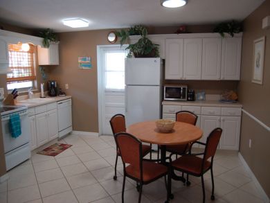 Two Bedroom Siesta Key Vacation Rental Sleeps 7