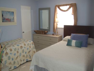 Two Bedroom Siesta Key Vacation Rental Sleeps 7