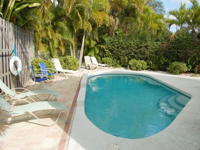 Two Bedroom Siesta Key Vacation Rental Sleeps 7