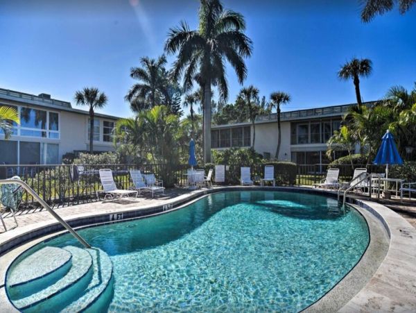 Holme Beach Two Bedroom Condo - Heated Pool - Tennis Court