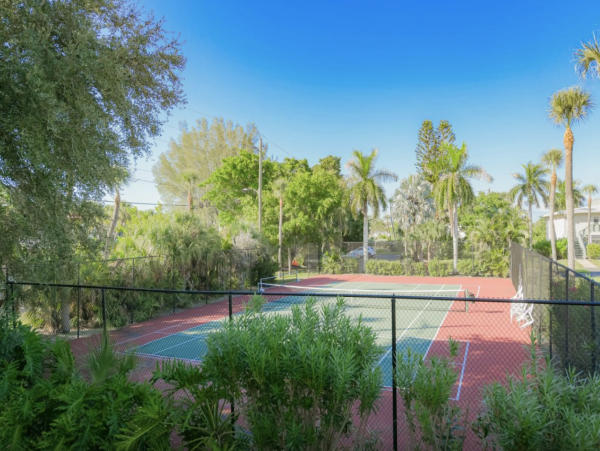 Holme Beach Two Bedroom Condo - Heated Pool - Tennis Court
