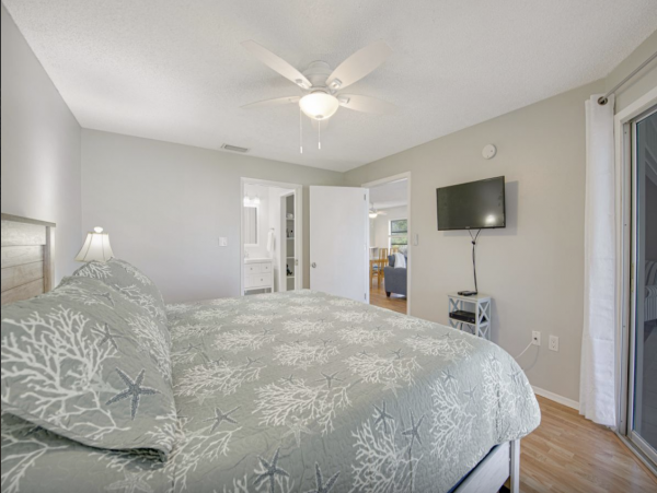 Holme Beach Two Bedroom Condo - Heated Pool - Tennis Court