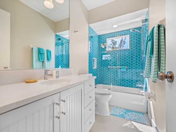 Two Bedroom and Two Bathroom Vacation Condo in Longboat Key