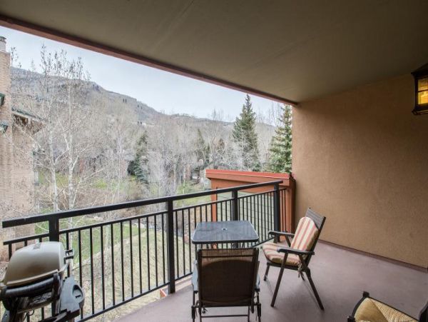 Vail Vacation Condo Sleeps Four Guests