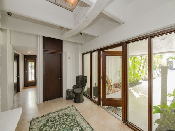 Beautiful Pool Home on Anna Maria Island Sleeps 16