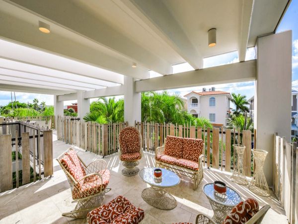 Beautiful Pool Home on Anna Maria Island Sleeps 16
