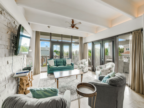 Beautiful Pool Home on Anna Maria Island Sleeps 16