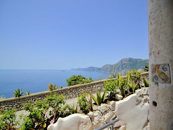 Splendid Hillside Villa with Private Pool Facing the Sea in Praiano