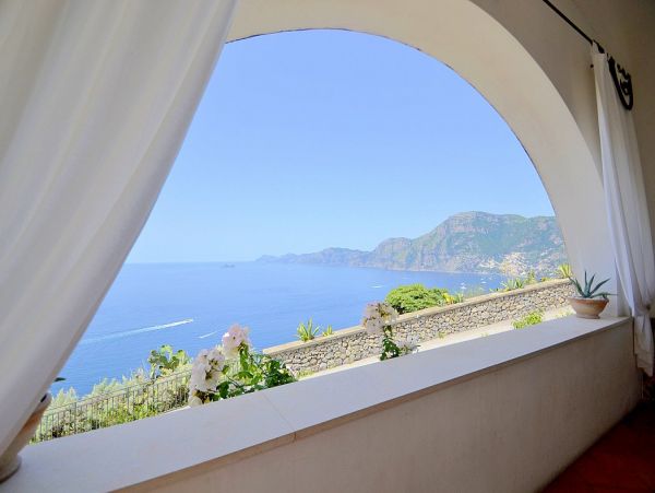Splendid Hillside Villa with Private Pool Facing the Sea in Praiano