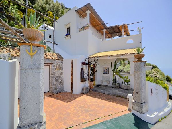 Splendid Hillside Villa with Private Pool Facing the Sea in Praiano