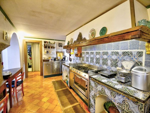 Splendid Hillside Villa with Private Pool Facing the Sea in Praiano