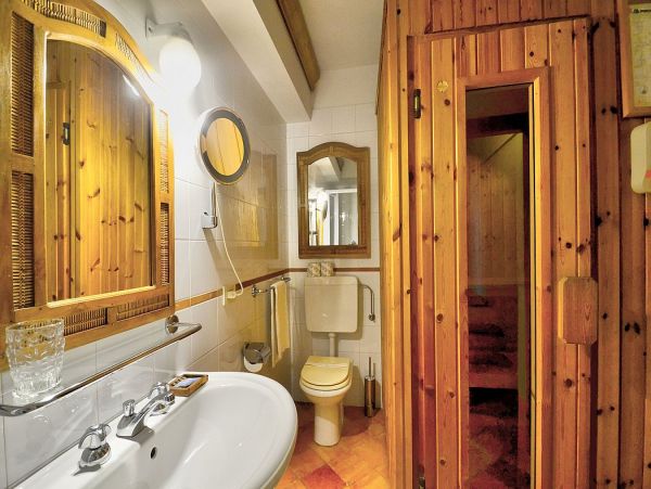 Splendid Hillside Villa with Private Pool Facing the Sea in Praiano