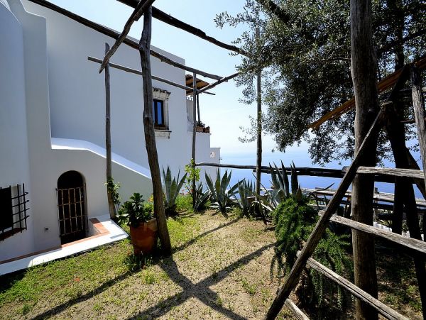 Splendid Hillside Villa with Private Pool Facing the Sea in Praiano