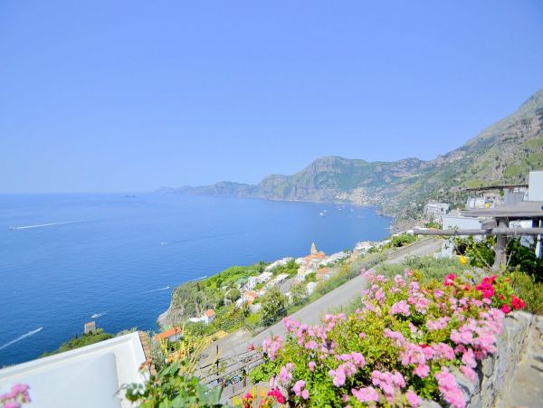 Splendid Hillside Villa with Private Pool Facing the Sea in Praiano