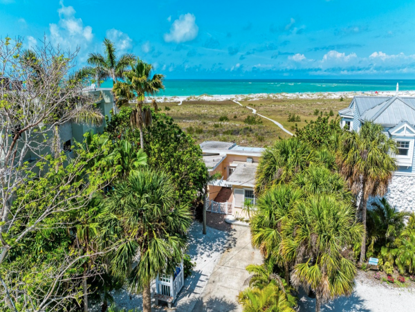 Anna Maria Beachfront 3 Bedroom Vacation Rental Home