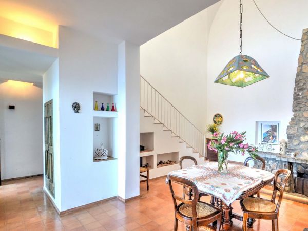 Three Bedroom Positano Villa 490 ft from Beach!