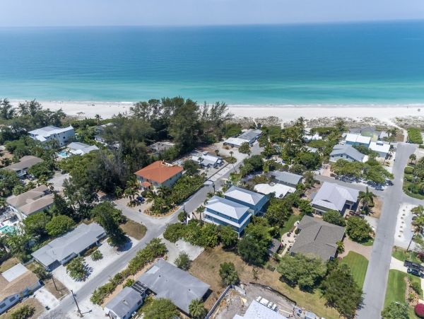 Holmes Beach Home With Private Pool Near the Gulf