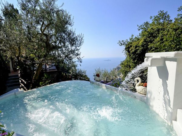 4 Bedroom Villa Just Outside of Positano with Pool