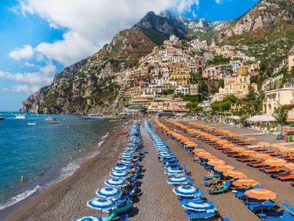 4 Bedroom Villa Just Outside of Positano with Pool
