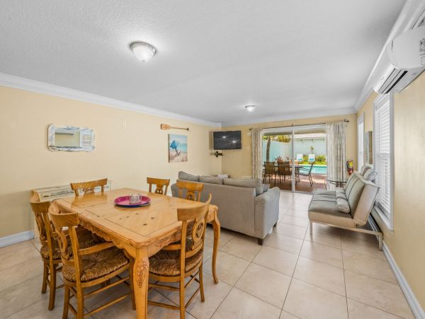 Spacious Siesta Key Retreat with Pool, Prime Location, and Family-Friendly Amenities