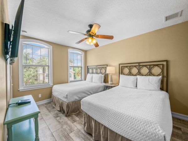 Spacious Siesta Key Retreat with Pool, Prime Location, and Family-Friendly Amenities