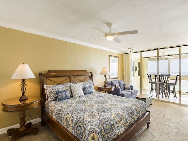 Luxury One Bedroom Beachfront Condo In Siesta Key