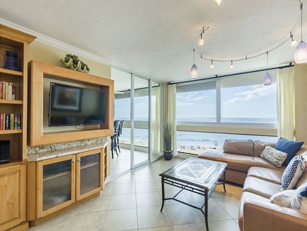 Luxury One Bedroom Beachfront Condo In Siesta Key