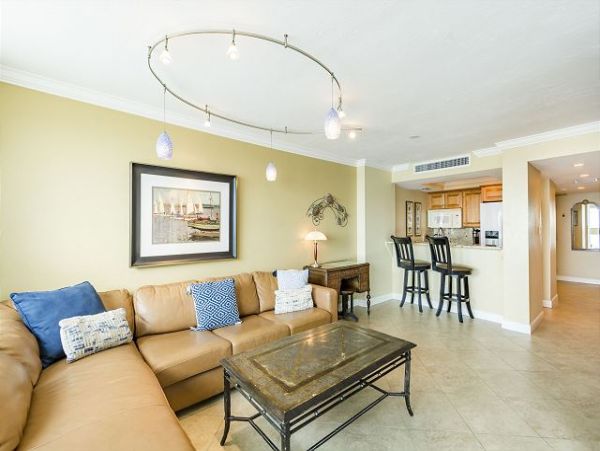 Luxury One Bedroom Beachfront Condo In Siesta Key