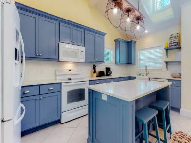 Three bedroom Rental on Anna Maria Island with Swimming Pool