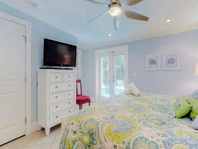 Three bedroom Rental on Anna Maria Island with Swimming Pool