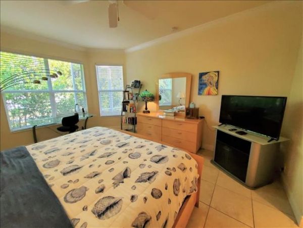Walk to Beach House on Longboat Key-