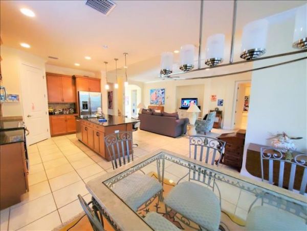 Walk to Beach House on Longboat Key-
