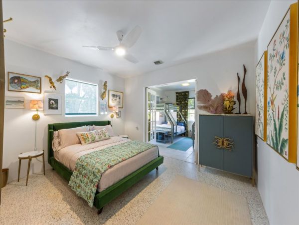 Luxury Retreat on Anna Maria Island - Modern Beachfront Oasis