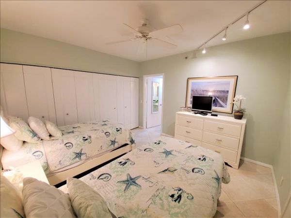 Longboat Key 2 Bedroom 2 Bathroom Sleeps Four Beach Condo