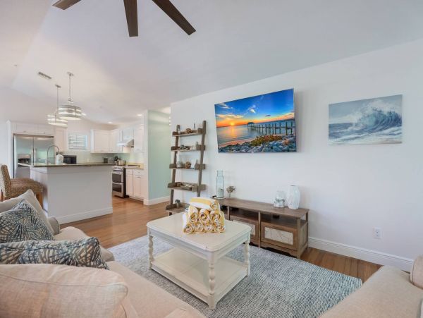 Luxury Anna Maria Island Vacation Rental with Three Bedrooms