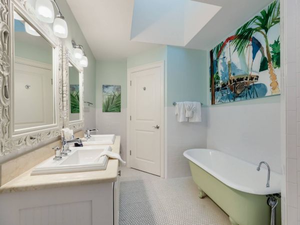 Luxury Anna Maria Island Vacation Rental with Three Bedrooms